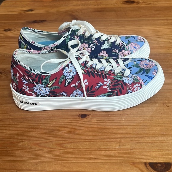 BEAVEES SHOES,  Monterey Sneakers Flower  Patchwork Poplin Twill Women’s 9.5 - Picture 2 of 11